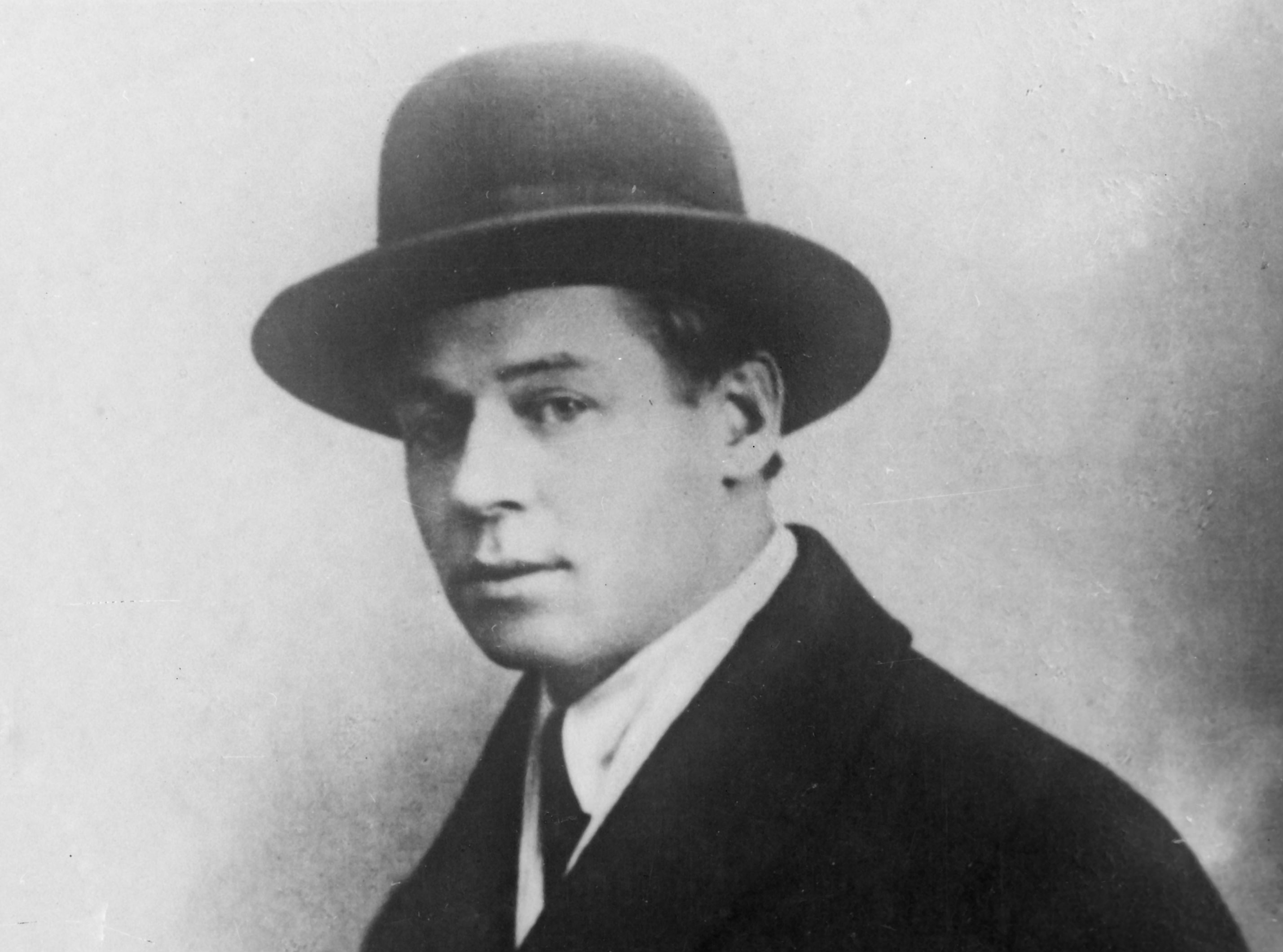 «Так мало пройдено дорог, так много сделано ошибок»