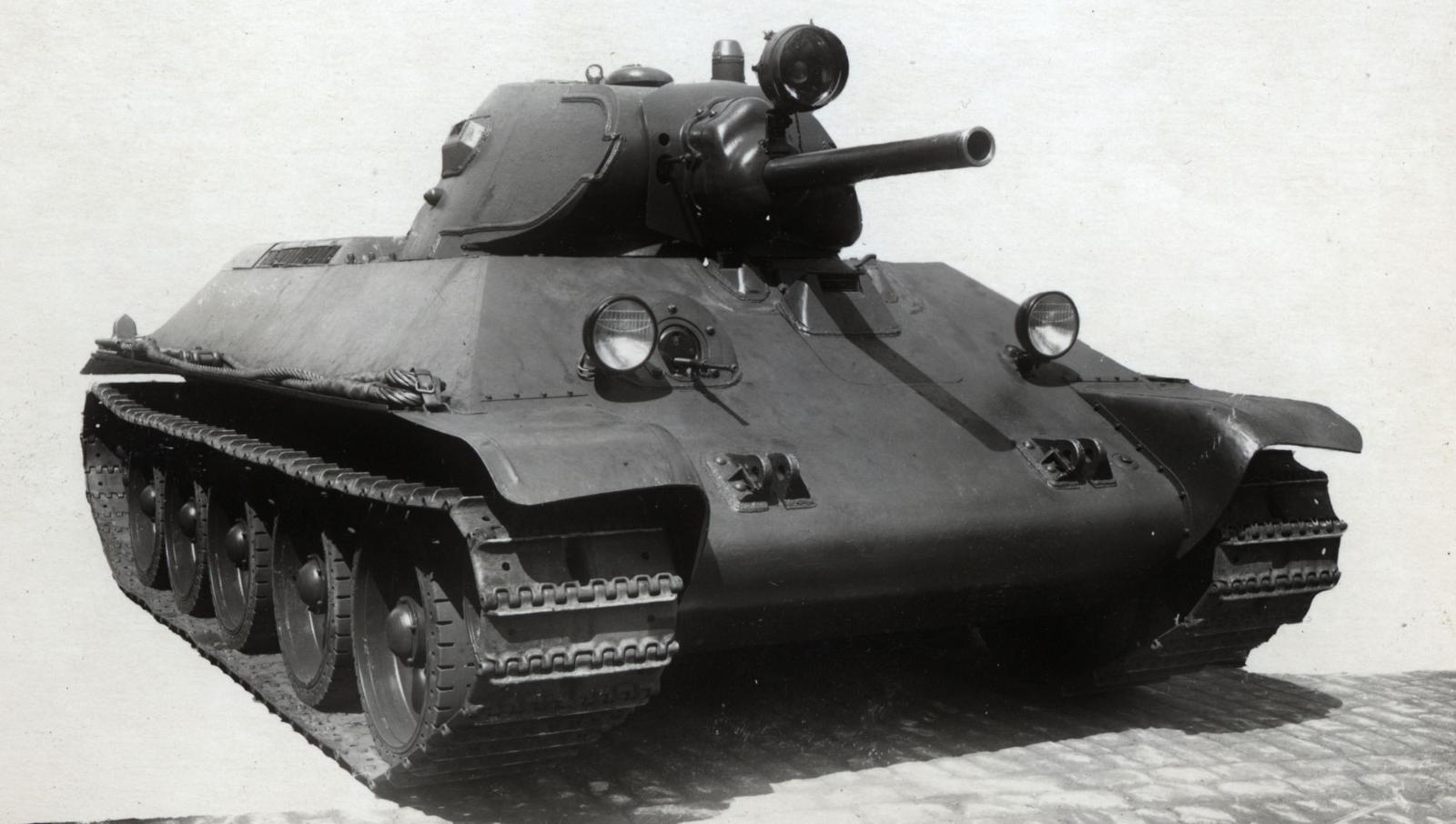 Первый опытный образец танка А-34.
