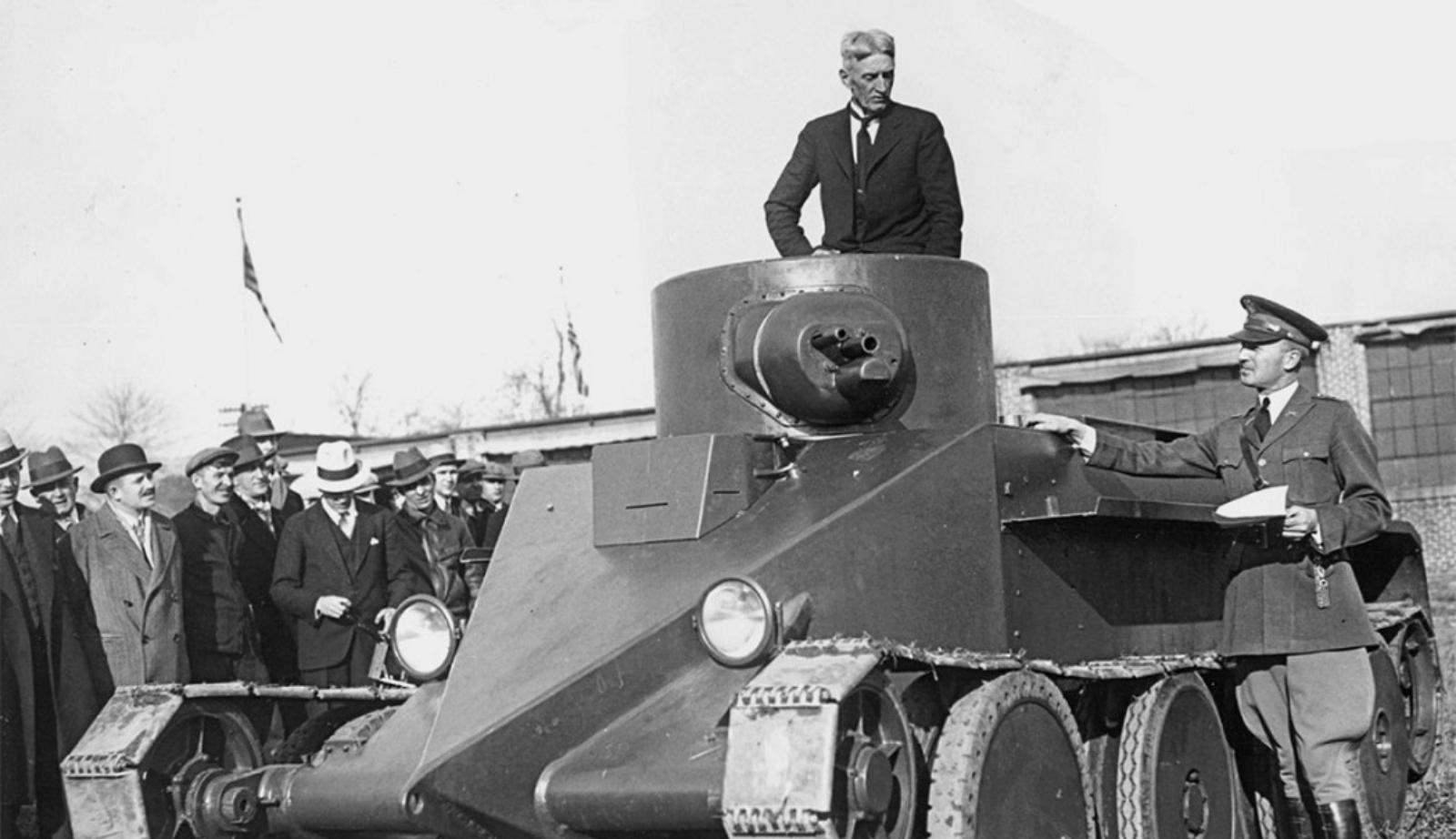 «Прародитель» Т-34 — колесно-гусеничный танк Уолтера Кристи, 1931 год.