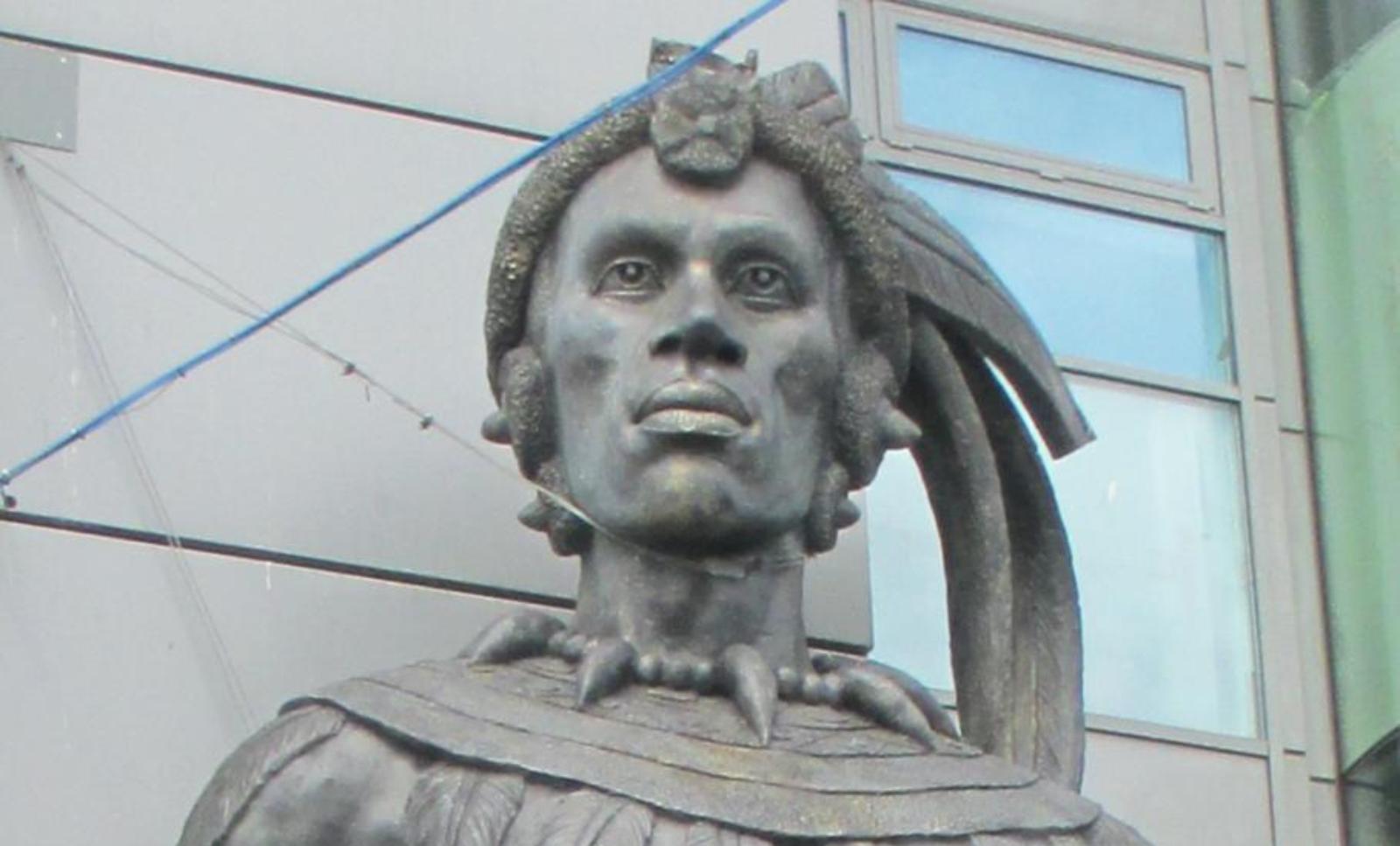 Памятник Шаке в Лондоне.
