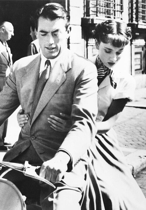 14 Gregory Peck and Audrey Hepburn Roman Holiday 1953.jpg