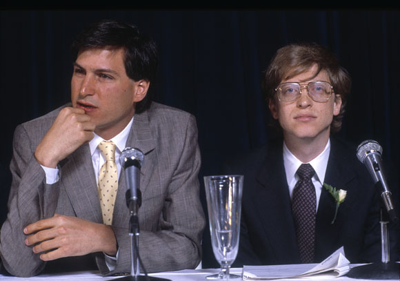 Steve-Jobs-vs-Bill-Gates-1985.jpg