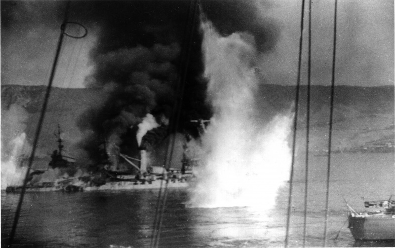 Затопление французского флота в Оране.jpeg