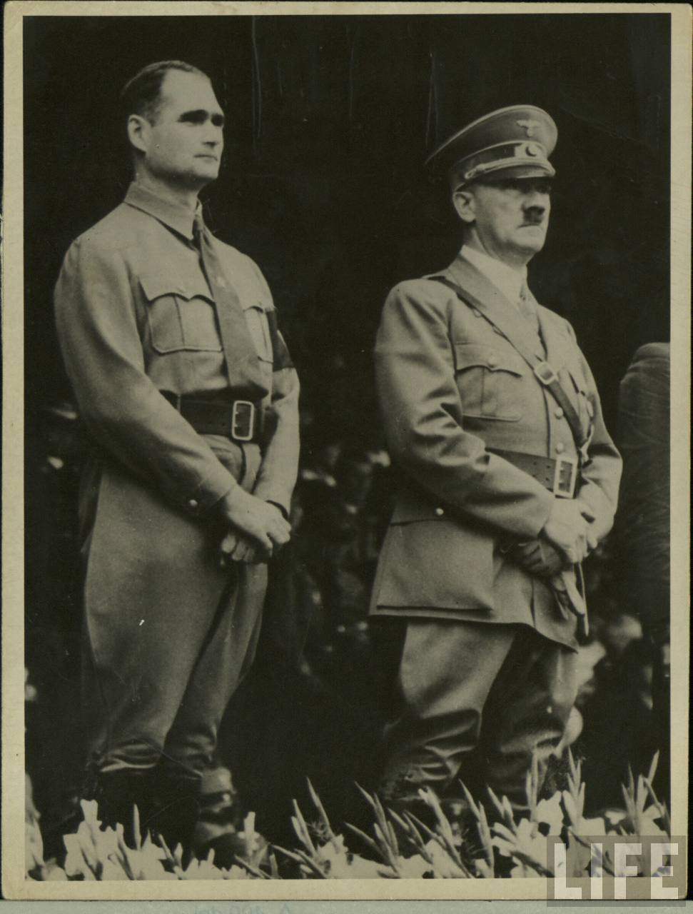 Адольф Гитлер и Рудольф Гесс.jpg