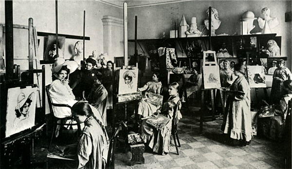 16 Владимирская женская школа. Воспитанницы на занятиях 1909.jpg