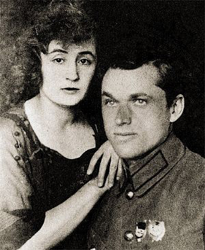 Konstanty_Rokossowsk_and_his_wife.jpg