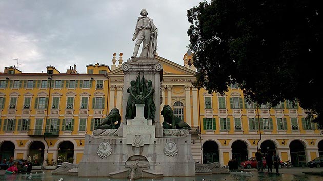 Памятник Джузеппе Гарибальди в Ницце.JPG