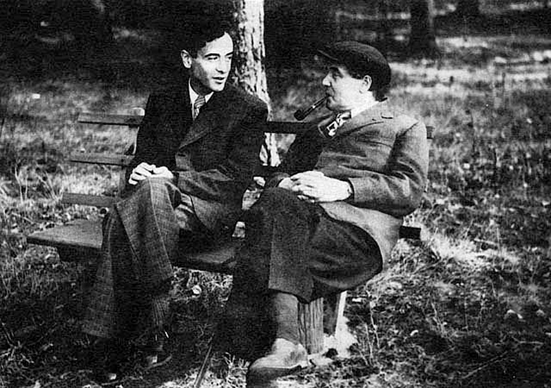 Со Львом Ландау в Никола-Ленивце, 1948.jpg