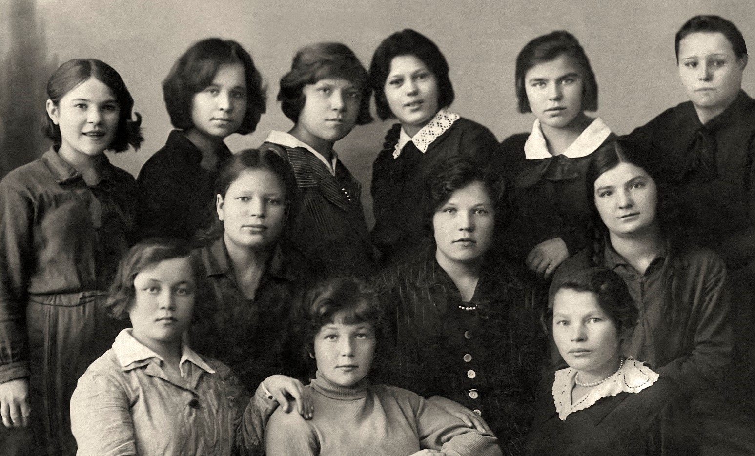 студентки вологодского педучилища годы учебы 1929-1933.jpg