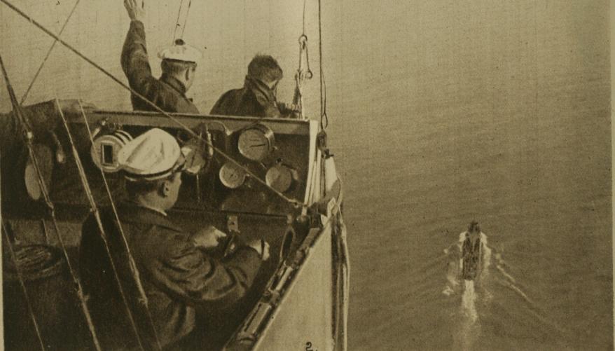 Вид из гондолы французского дирижабля в 1918 году.jpg
