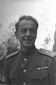 Евгений  Долматовский (1915-1994)