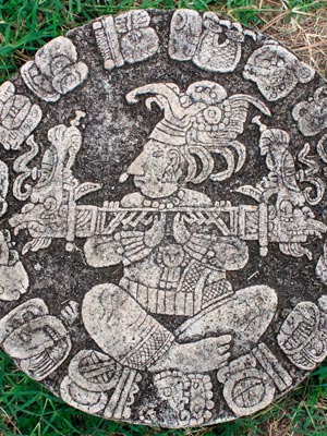 В Гватемале найдены дописьменные символы календаря майя