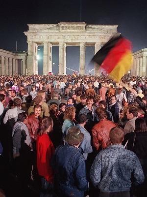 Реферат: Объединение Германии 1990