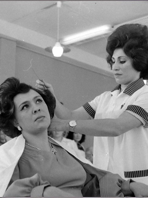 Расти коса до пояса: история женских причёсок 20-го века