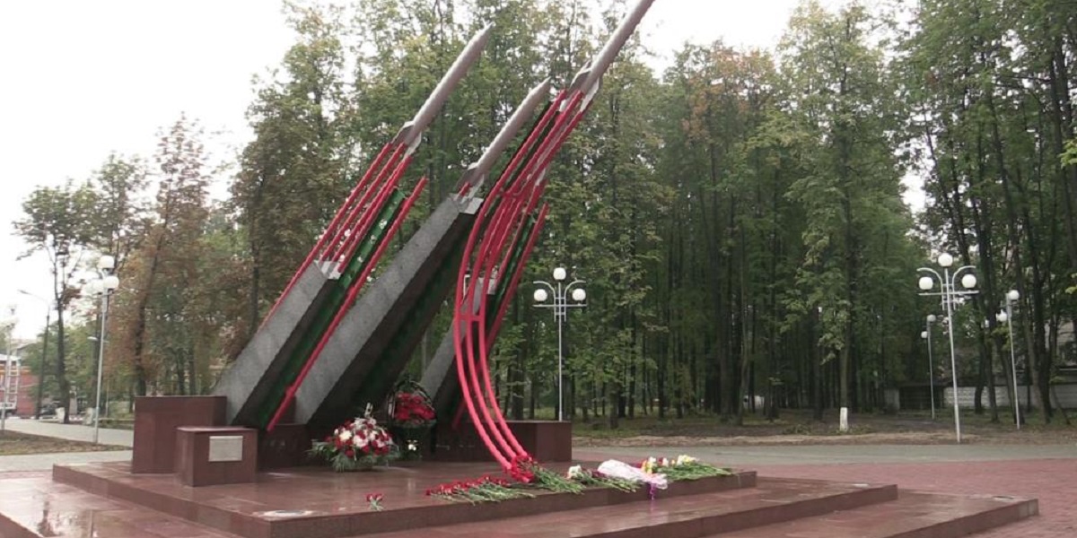 Памятник катюше во владивостоке фото