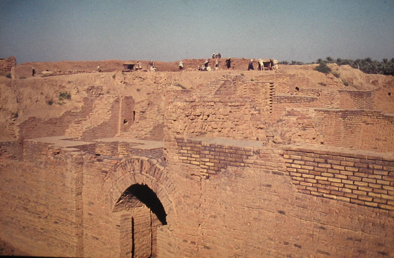Руины Вавилона, 1975 г.