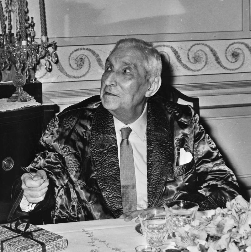 Салазар в день своего 80-летия.