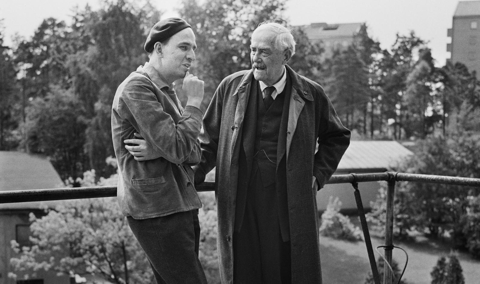 Ингмар Бергман и Виктор Шёстрём на съемках фильма «Земляничная поляна».