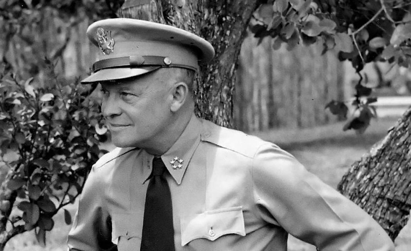 Эйзенхауэр в 1945 году.