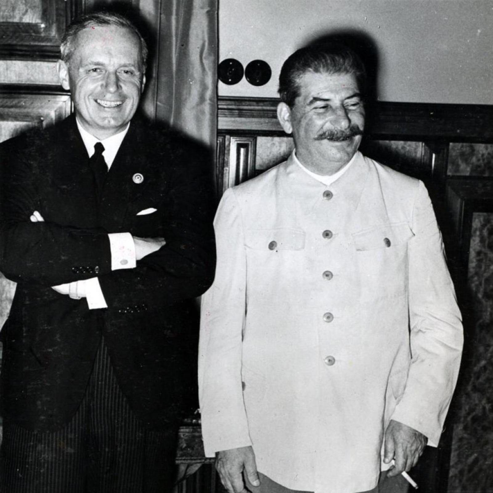 Риббентроп и Сталин в Москве в августе 1939 года.