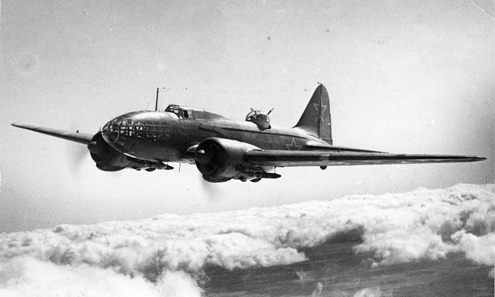 Бомбардировщик Ил-4.