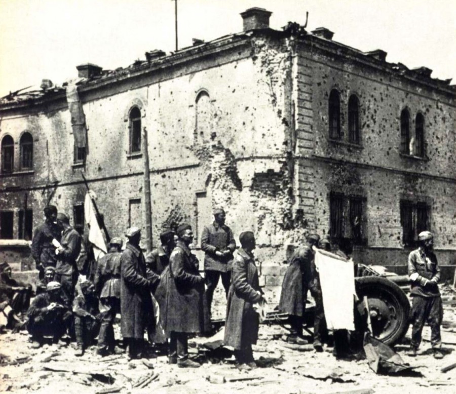 брестская крепость после штурма 1941 года.jpg брестская крепость после штурма 1941 года.jpg