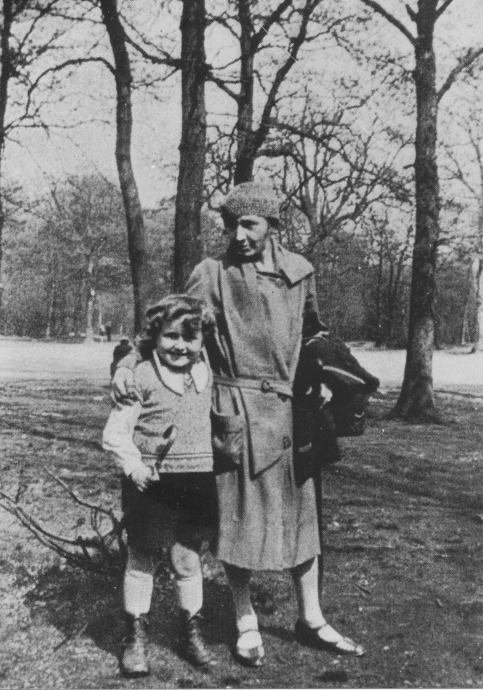 Марина Цветаева с сыном Георгием.