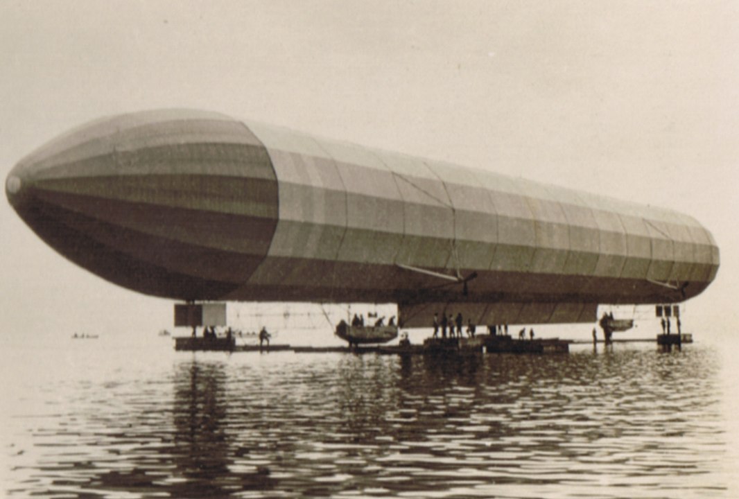 5.jpg 1066px-LZ_2_Flug_1905.jpg