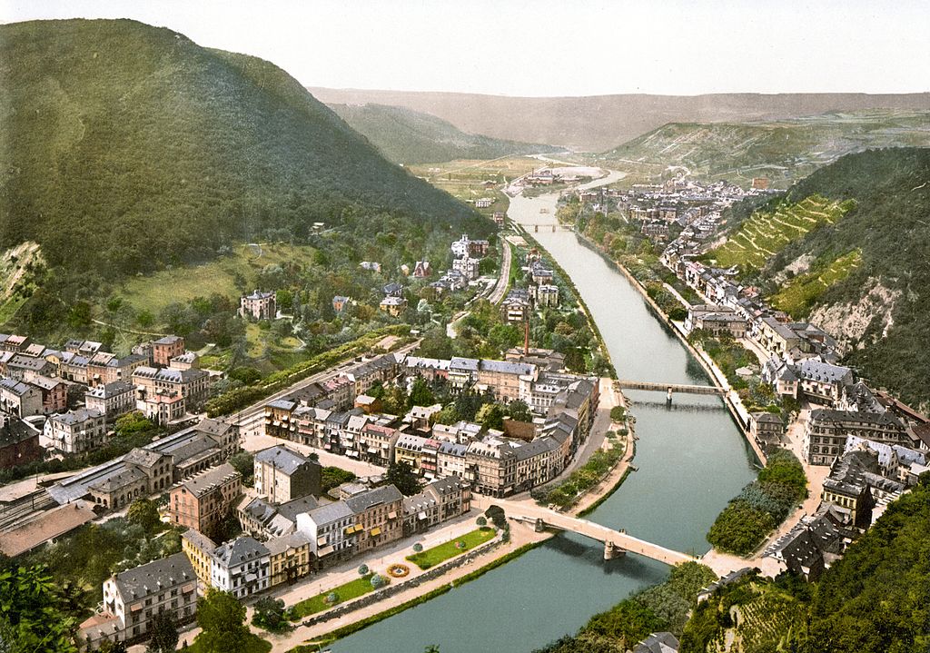 2.jpg 2 1024px-Bad-ems-rhein-1900.jpg
