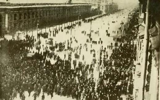 Демонстрация на Невском проспекте.jpg