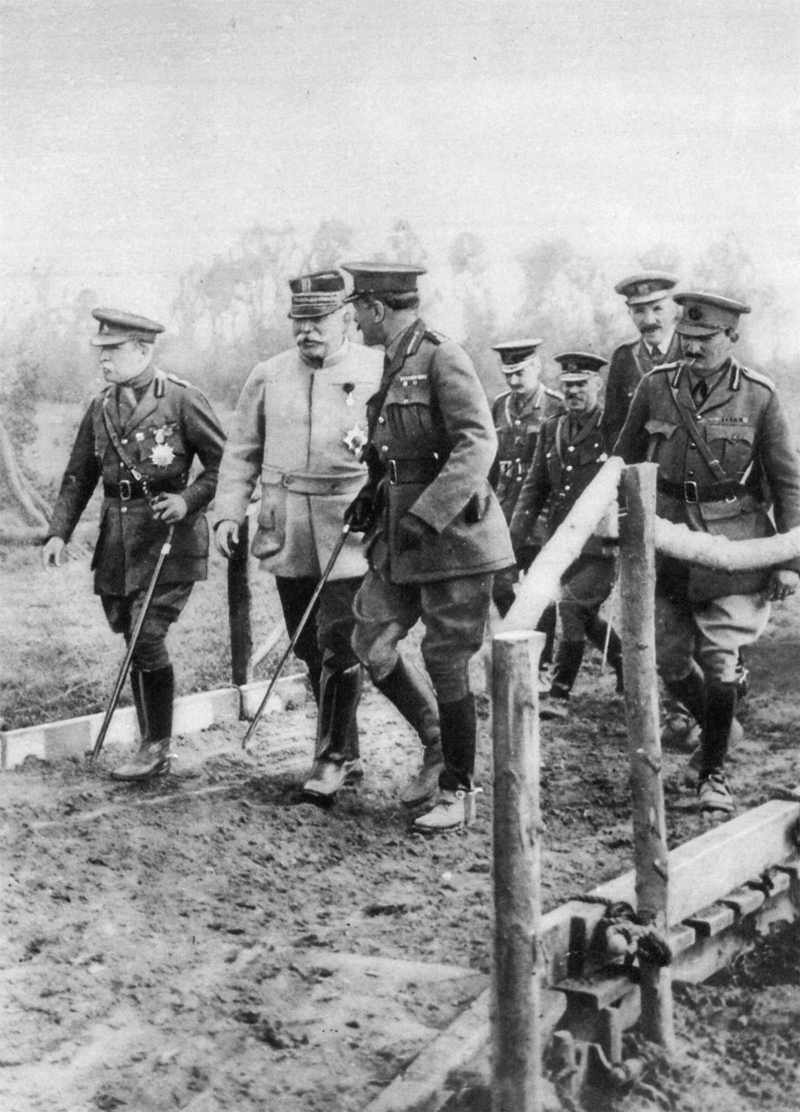 Фото2.png Дуглас Хейг на фронте, 1915.<br>