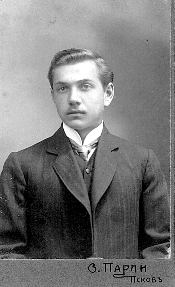 Фото 1 1910 Rudolf Kalnin Псков.jpg