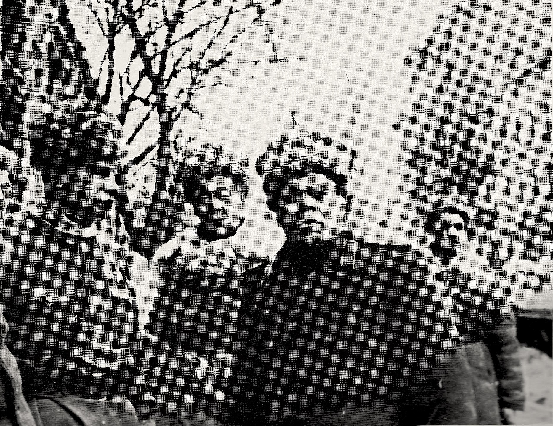 В центре Харькова, февраль 1943 года.jpg В центре Харькова, февраль 1943 года.jpg