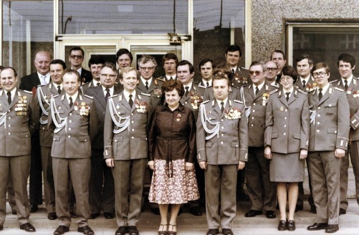 Фото 5 (1).jpg Сотрудники Штази, 1980-е гг. <br>