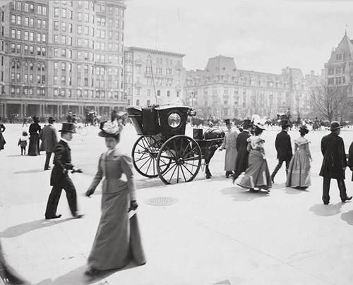 Фото 9. Пересечение Пятой Авеню и 59-й улицы 1897.jpg