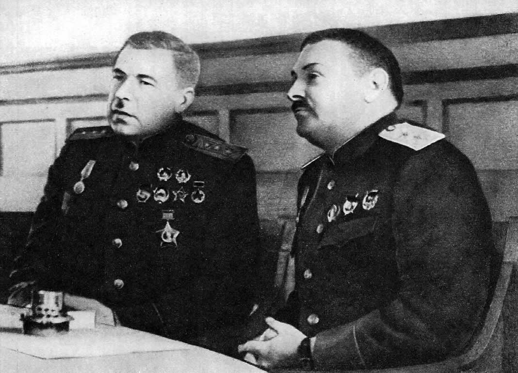 С Андреем Ждановым, 1943.jpg
