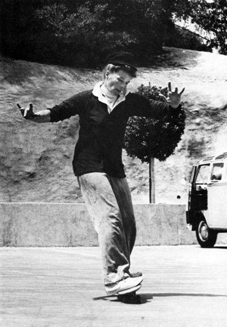 19 Katharine Hepburn skateboarding 1967.jpg