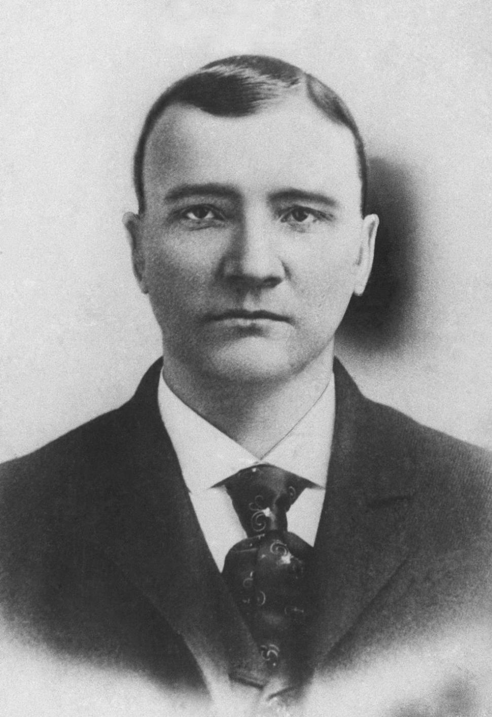 Хэлгелиен.jpg Хэлгелиен.jpg