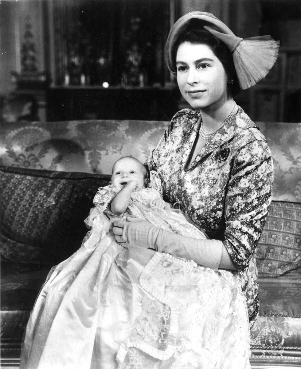 Елизавета с дочерью Анной.