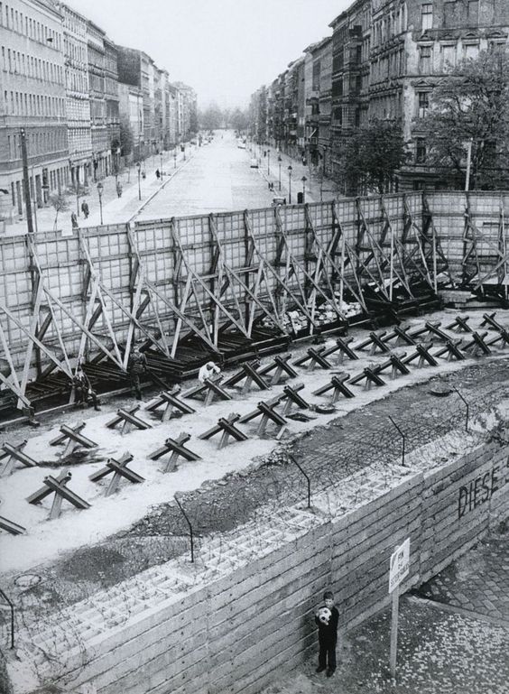Берлинская стена.jpg