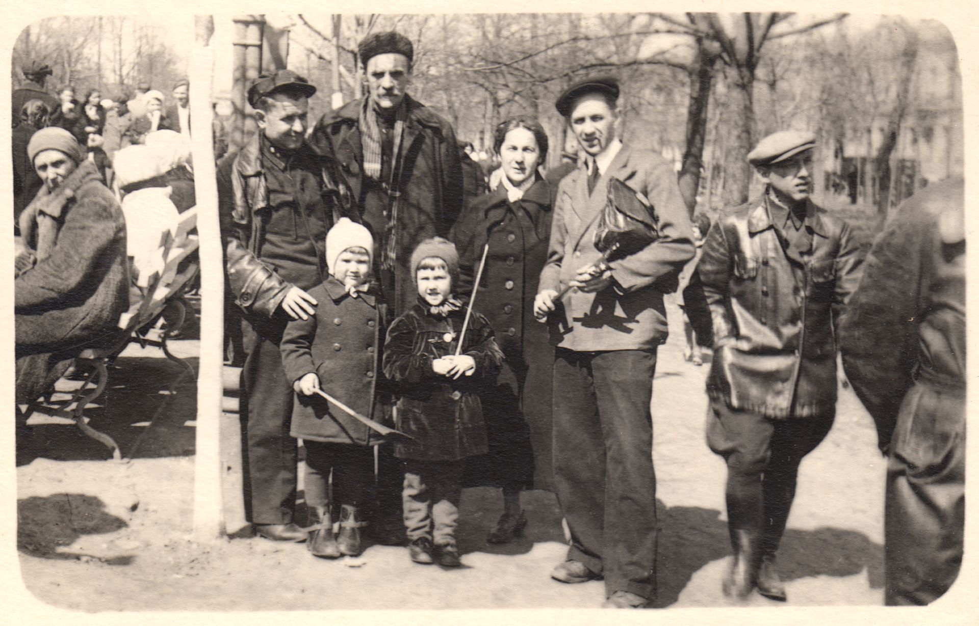 1 мая 1941, Москва, Чистые пруды.jpg 1 мая 1941, Москва, Чистые пруды.jpg