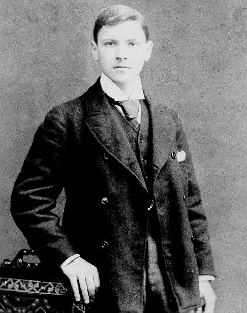 Уильям Сомерсет Моэм, 1890-е.