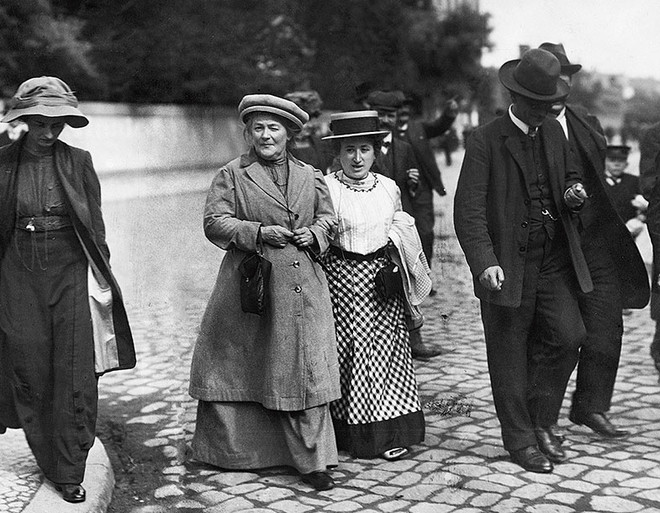 Клара Цеткин и Роза Люксембург.