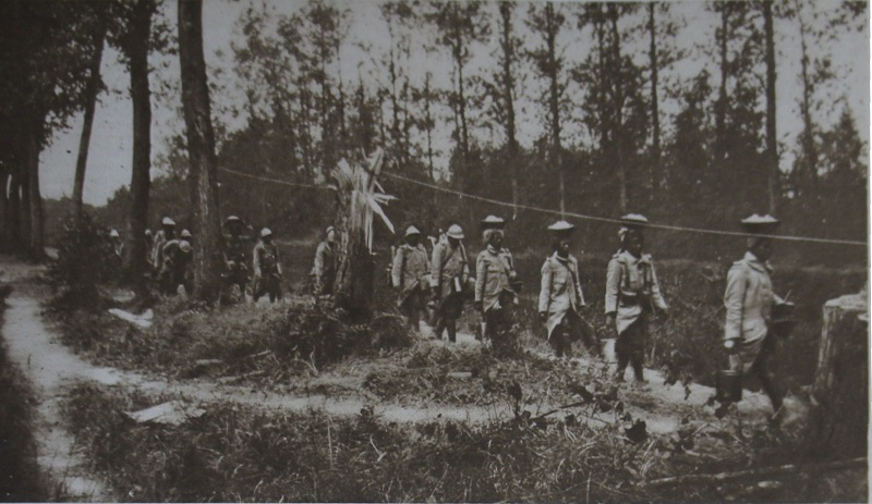 Сенегальцы во Франции. Ноябрь 1916 года.