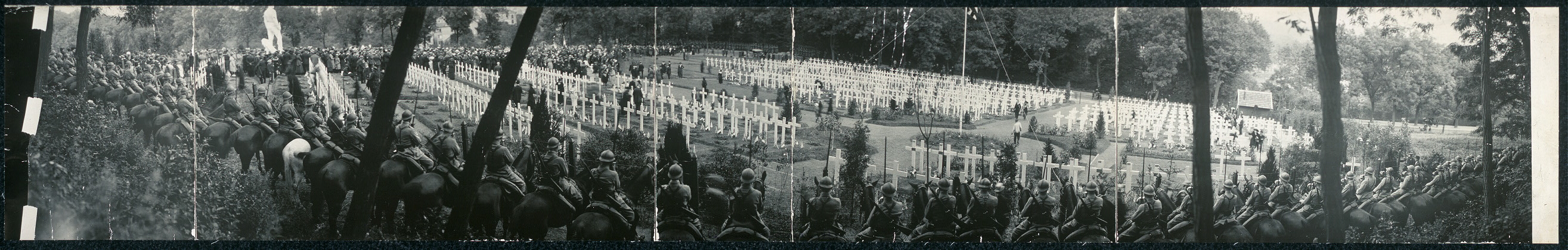 ceremonie-du-memorial-day-au-cimetiere-americain-de-suresnes-le-30-mai-1920-loc_3005524055_o.jpg