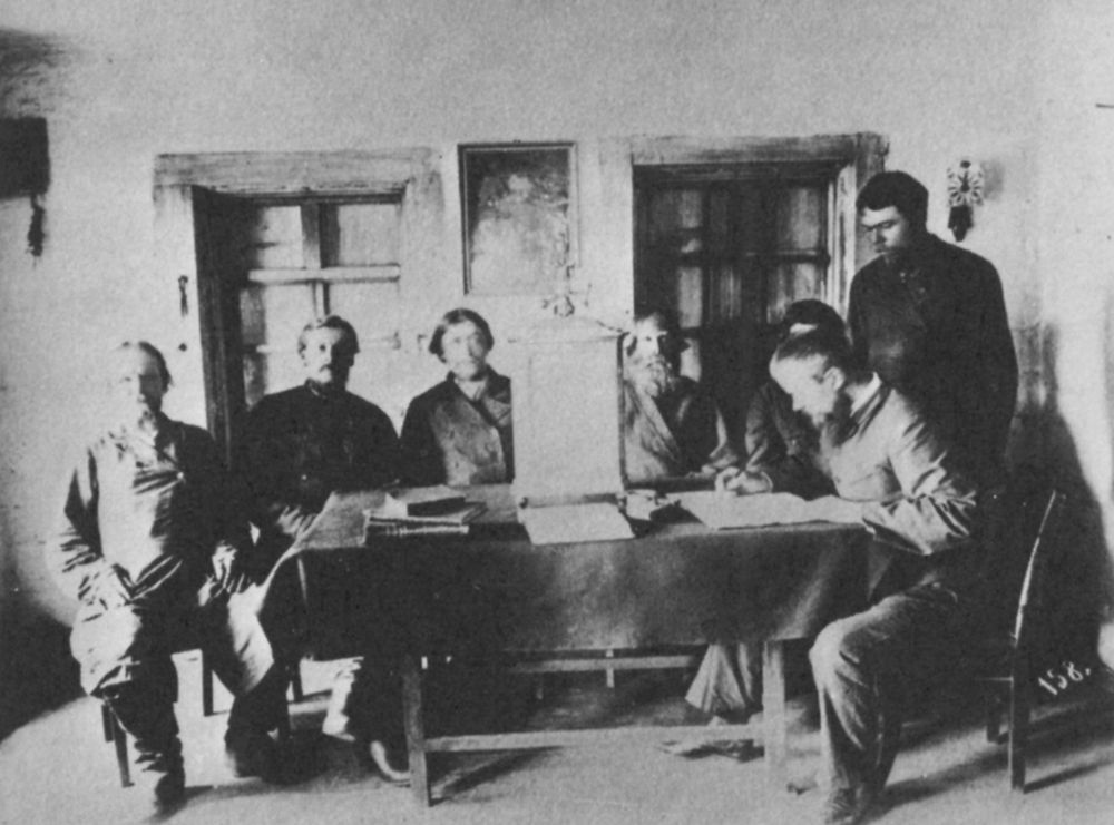 Волостной суд. (wikimedia.org) Фото 1.jpg