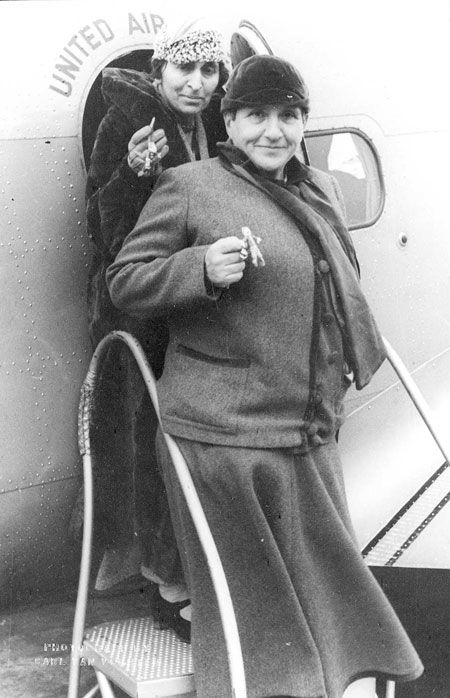 AliceB.ToklasandGertrudeStein.jpg