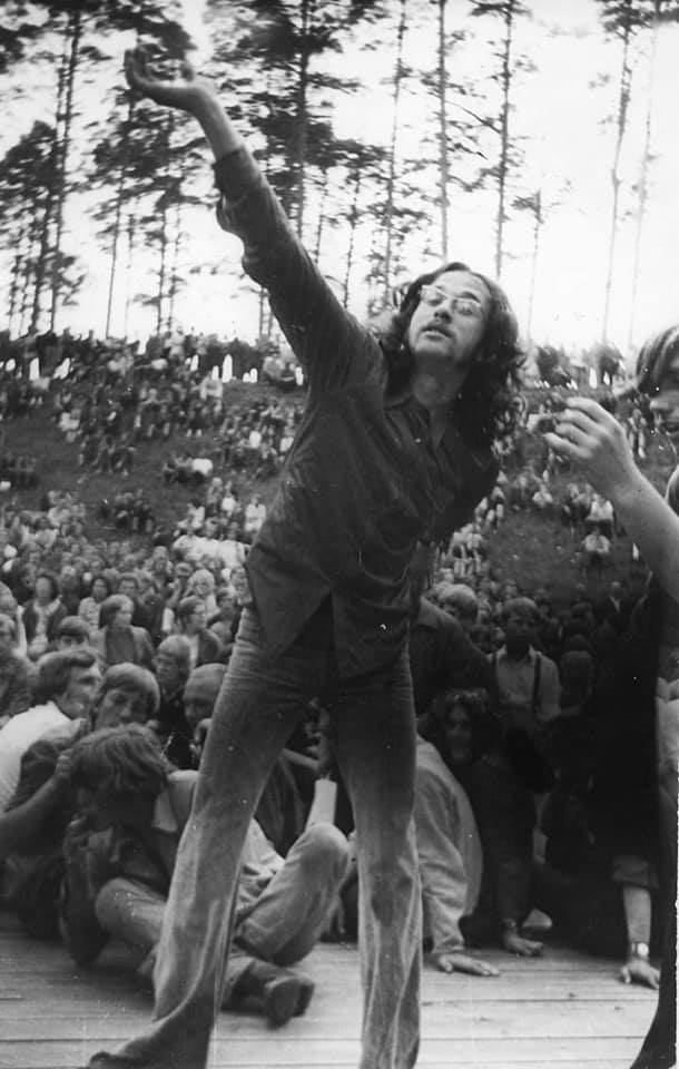 Прически 6 Дормидонтов на рок-фестивале в Ельве (Эстония) - 1972.jpg