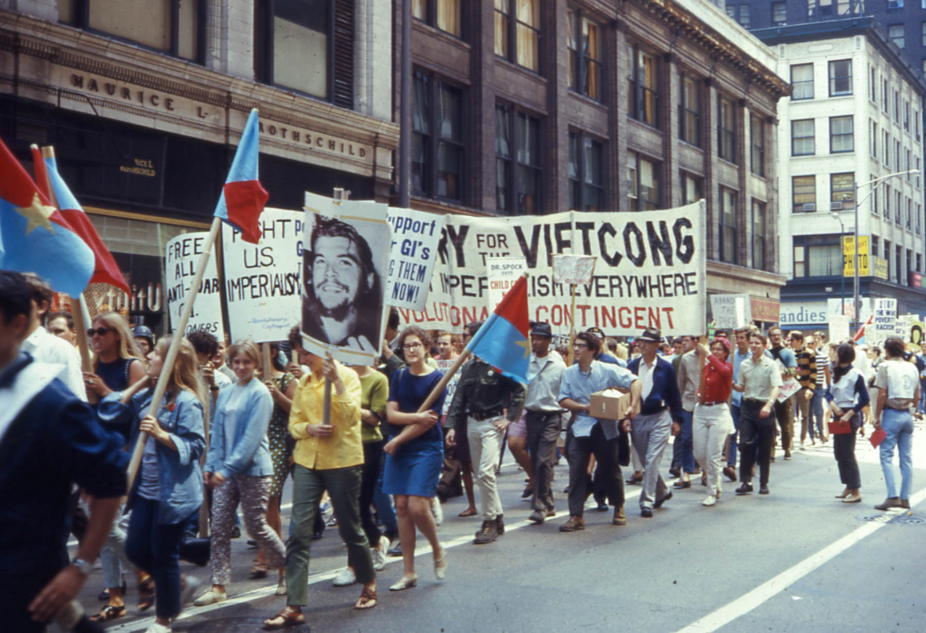 Фото 6. Демонстрация 10 августа 1968.jpg