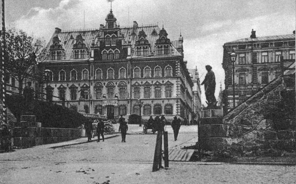 Так выглядел центр Выборга в начале XX века. Источник: photoprogulki.narod.ru Так выглядел центр Выборга в начале XX века. Источник: photoprogulki.narod.ru
